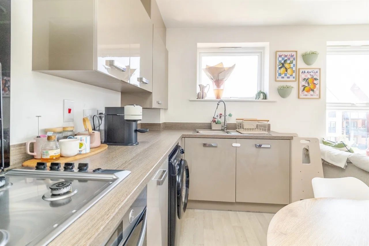 Burney Drive, Glebe Farm, Milton Keynes, photo 10