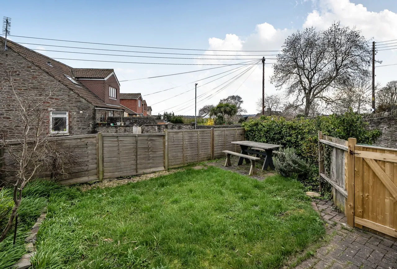 Down Road, Gloucestershire, Winterbourne Down, BS36 1BN, photo 15