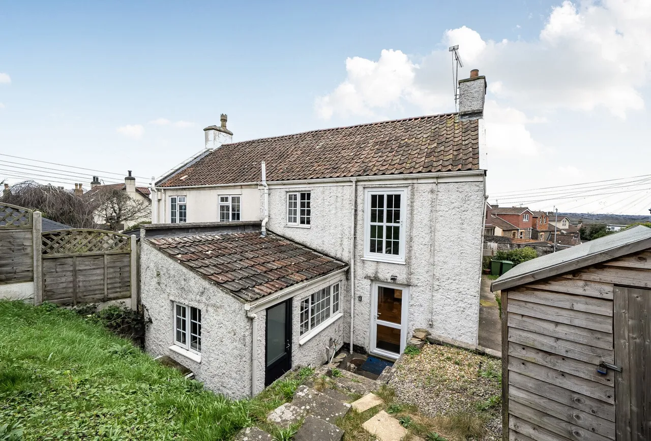 Down Road, Gloucestershire, Winterbourne Down, BS36 1BN, photo 4