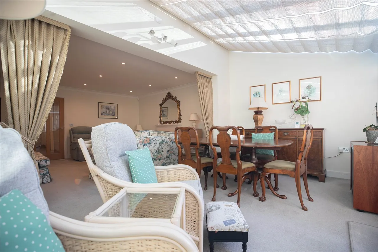 High Street, Hartley Wintney, Hampshire, RG27 8PE, photo 7