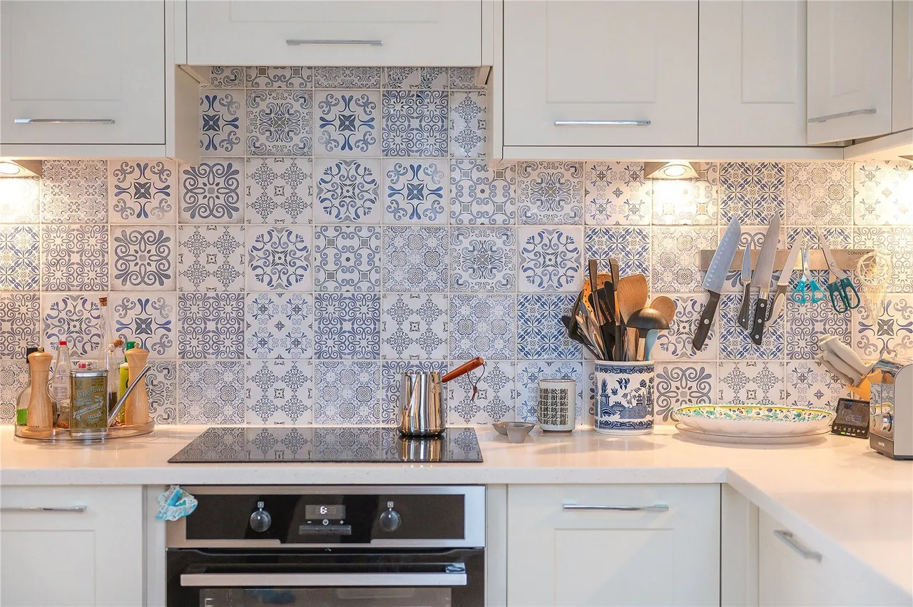 Vicarage Crescent, Battersea, SW11, photo 11