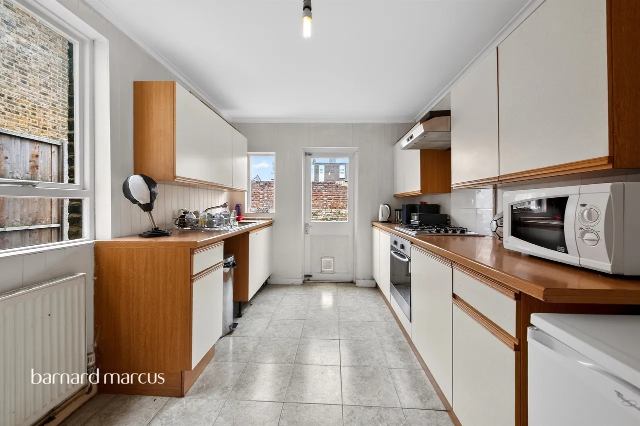 Percy Road, London, photo 11