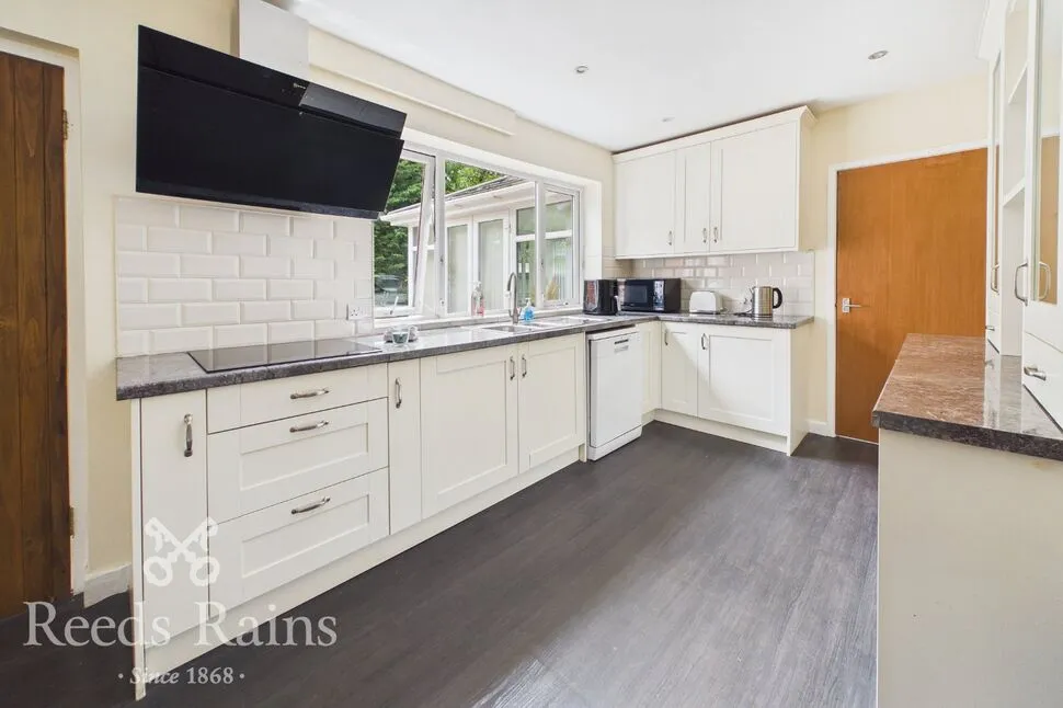 Preston Road, Chorley, PR6, photo 6
