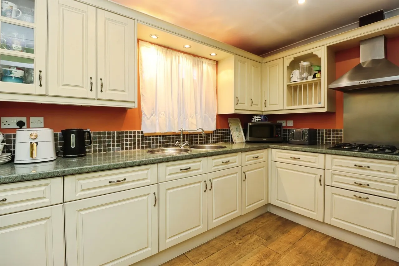 Ollis Close, Corby, photo 2