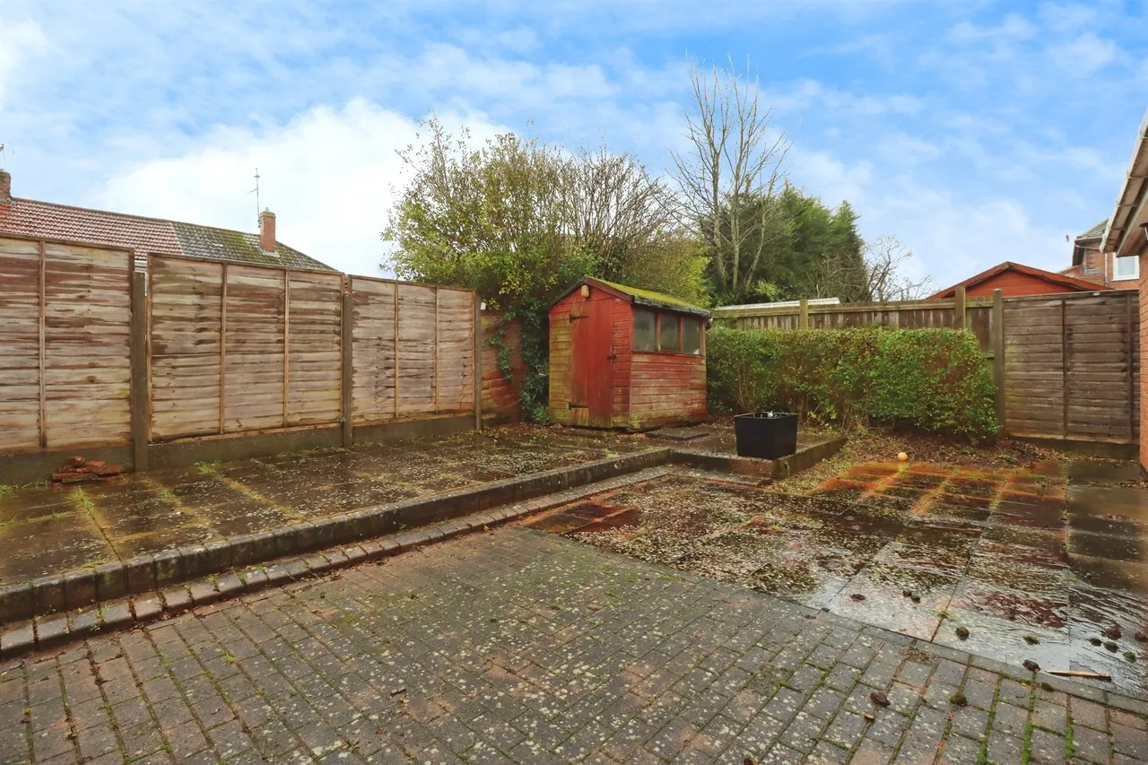 Ollis Close, Corby, photo 12