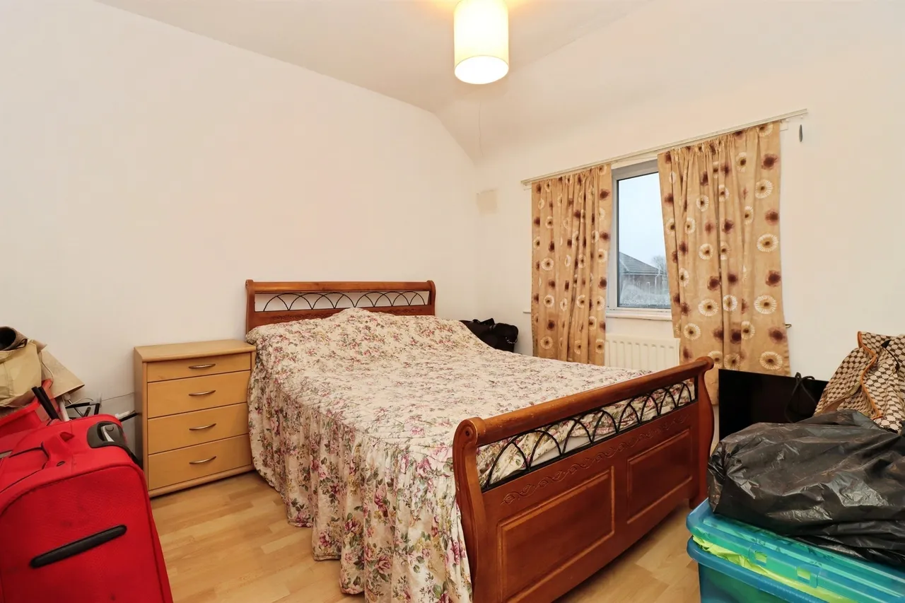 Ollis Close, Corby, photo 5