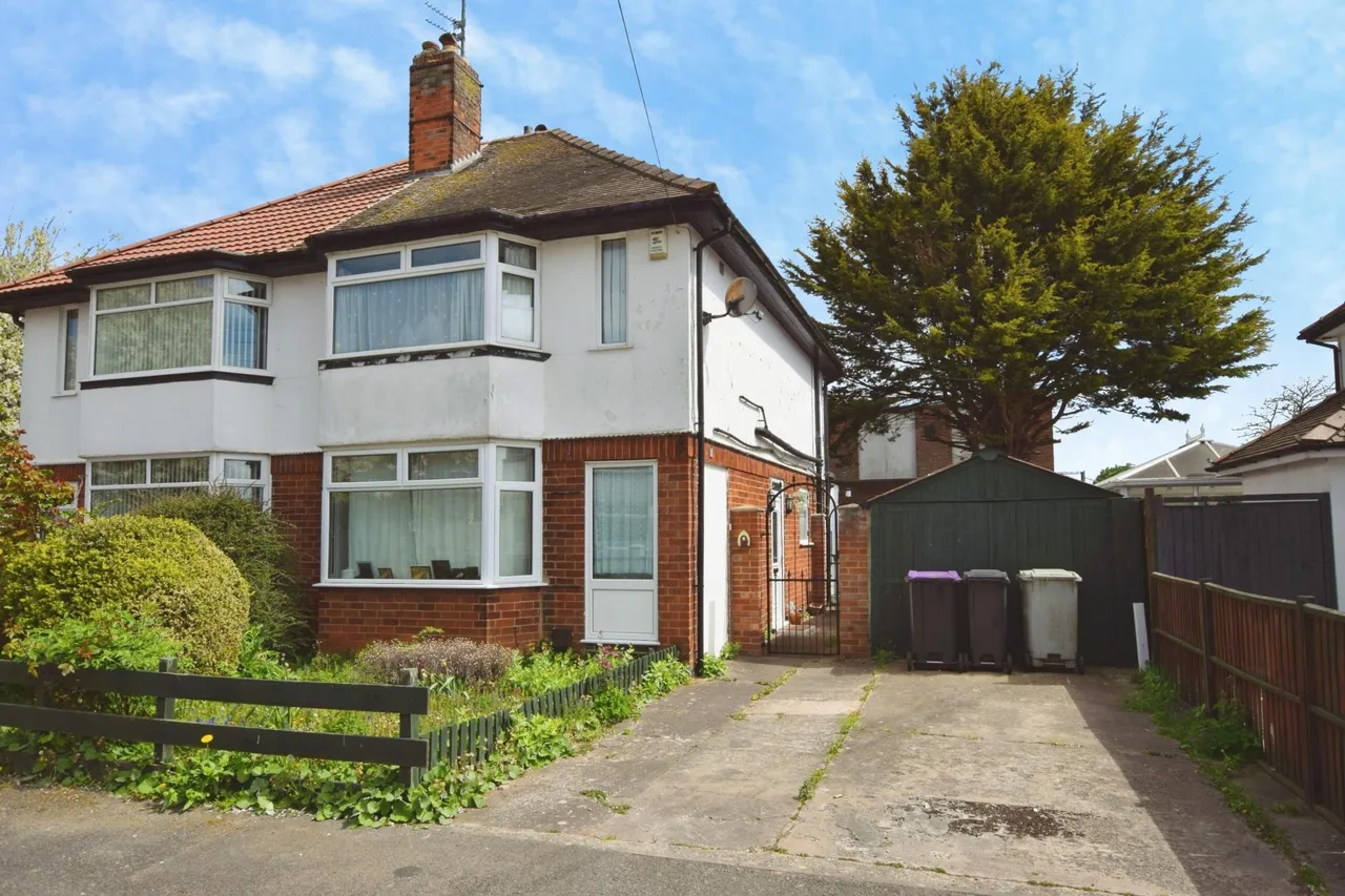 3 bed house for sale, Briar Close, Skegness, PE25