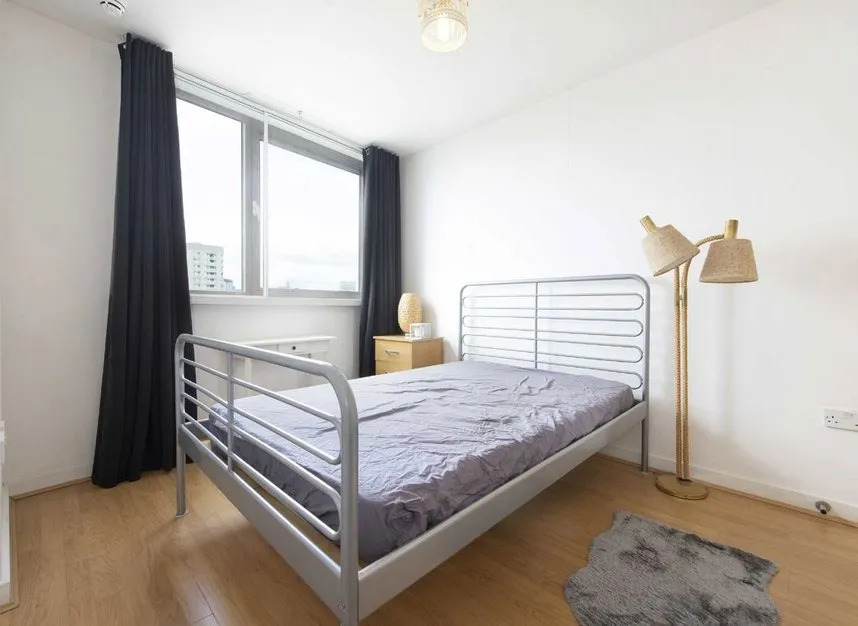 Spencer Way, Shadwell, E1, photo 3
