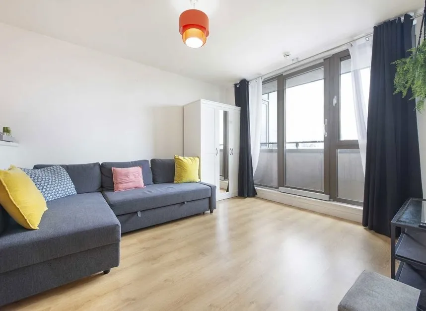 Spencer Way, Shadwell, E1, photo 2