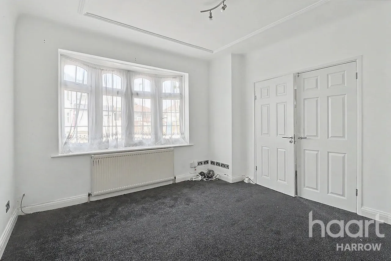 Grange Avenue, Stanmore, HA7, photo 4