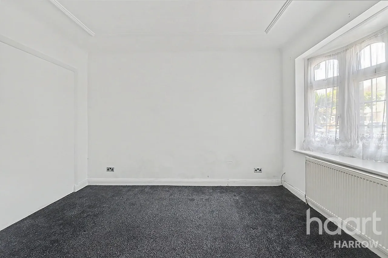 Grange Avenue, Stanmore, HA7, photo 3