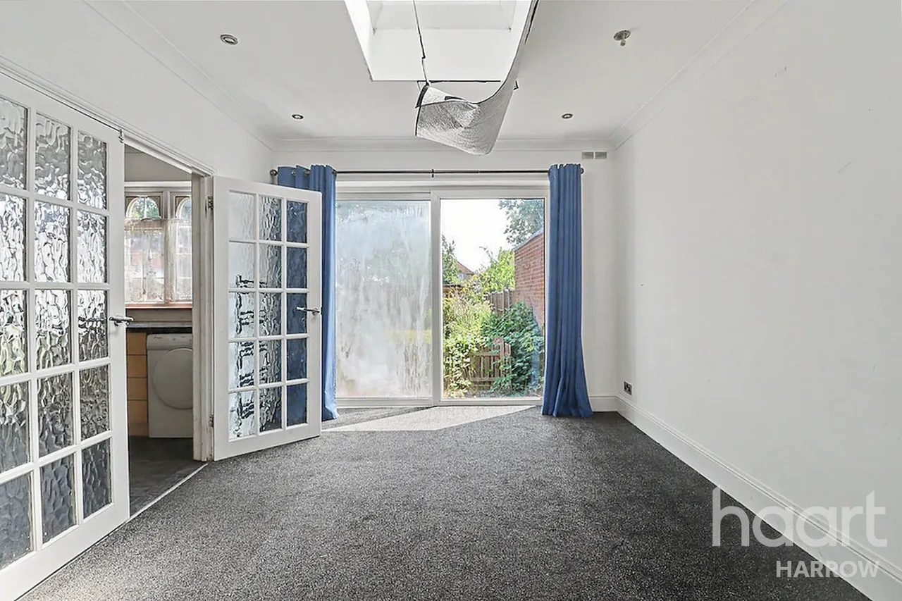 Grange Avenue, Stanmore, HA7, photo 13