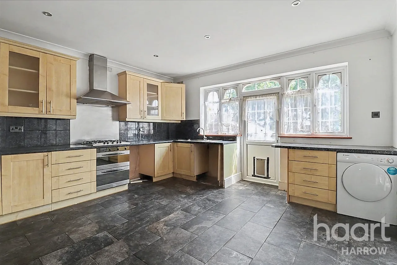 Grange Avenue, Stanmore, HA7, photo 9