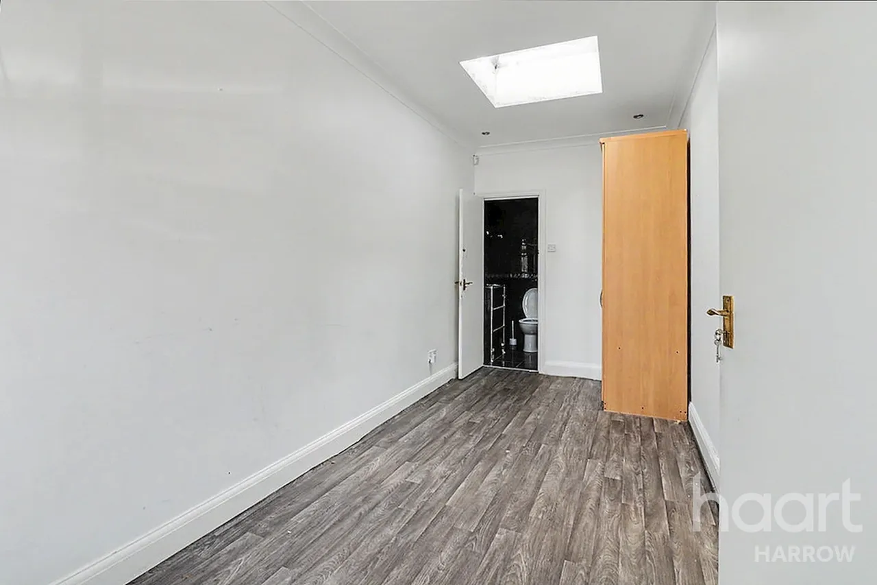 Grange Avenue, Stanmore, HA7, photo 6