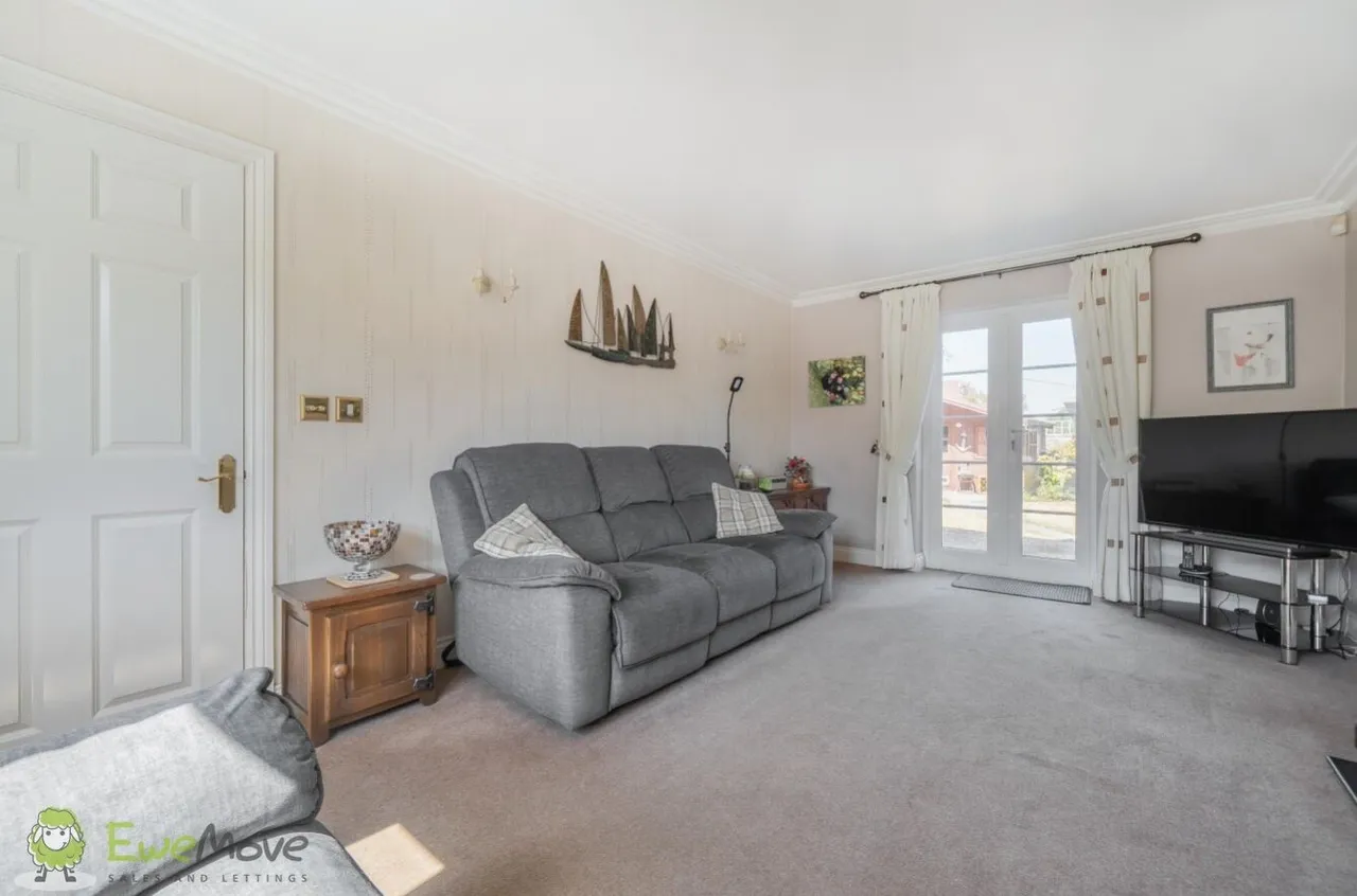 Hollycroft, Ashford Hill, RG19, photo 6
