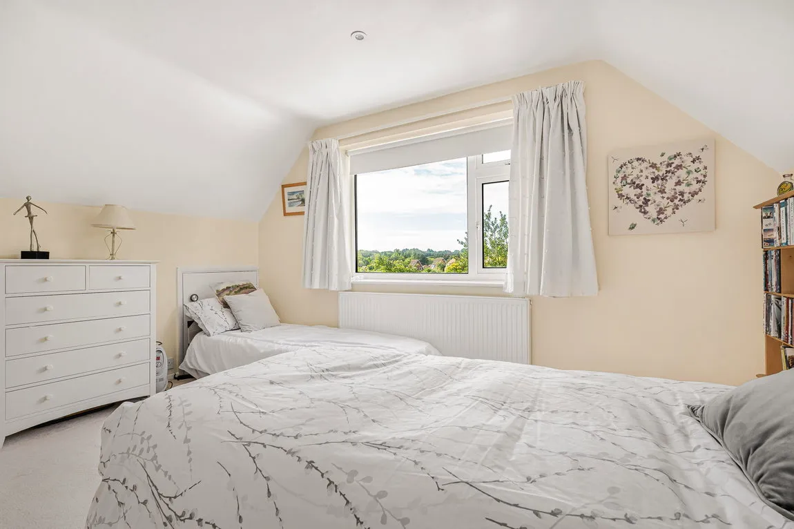 Hazel Close, Marlow, SL7 3PW, photo 8