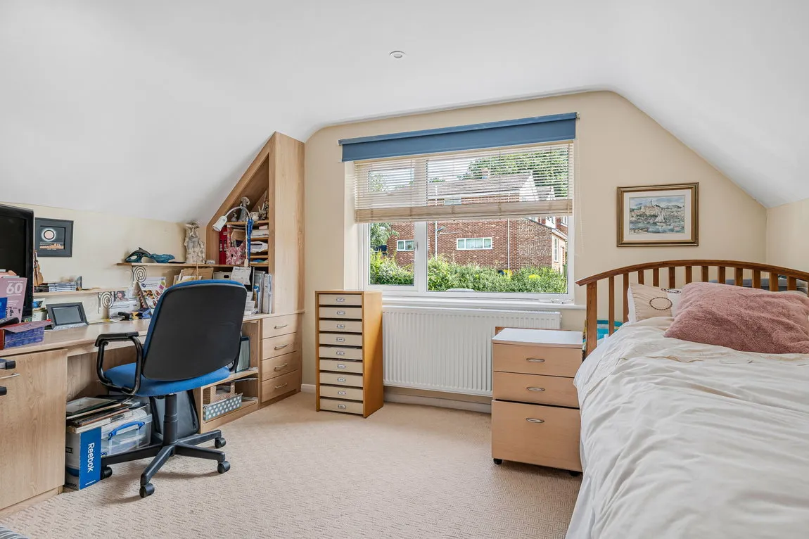Hazel Close, Marlow, SL7 3PW, photo 11