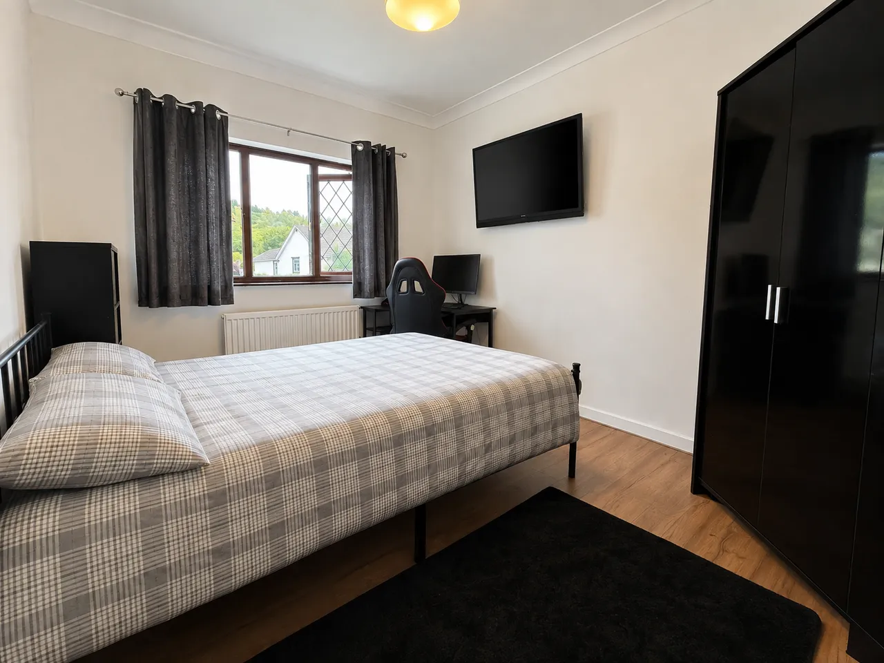 Commercial Road, Rhydyfro, photo 22