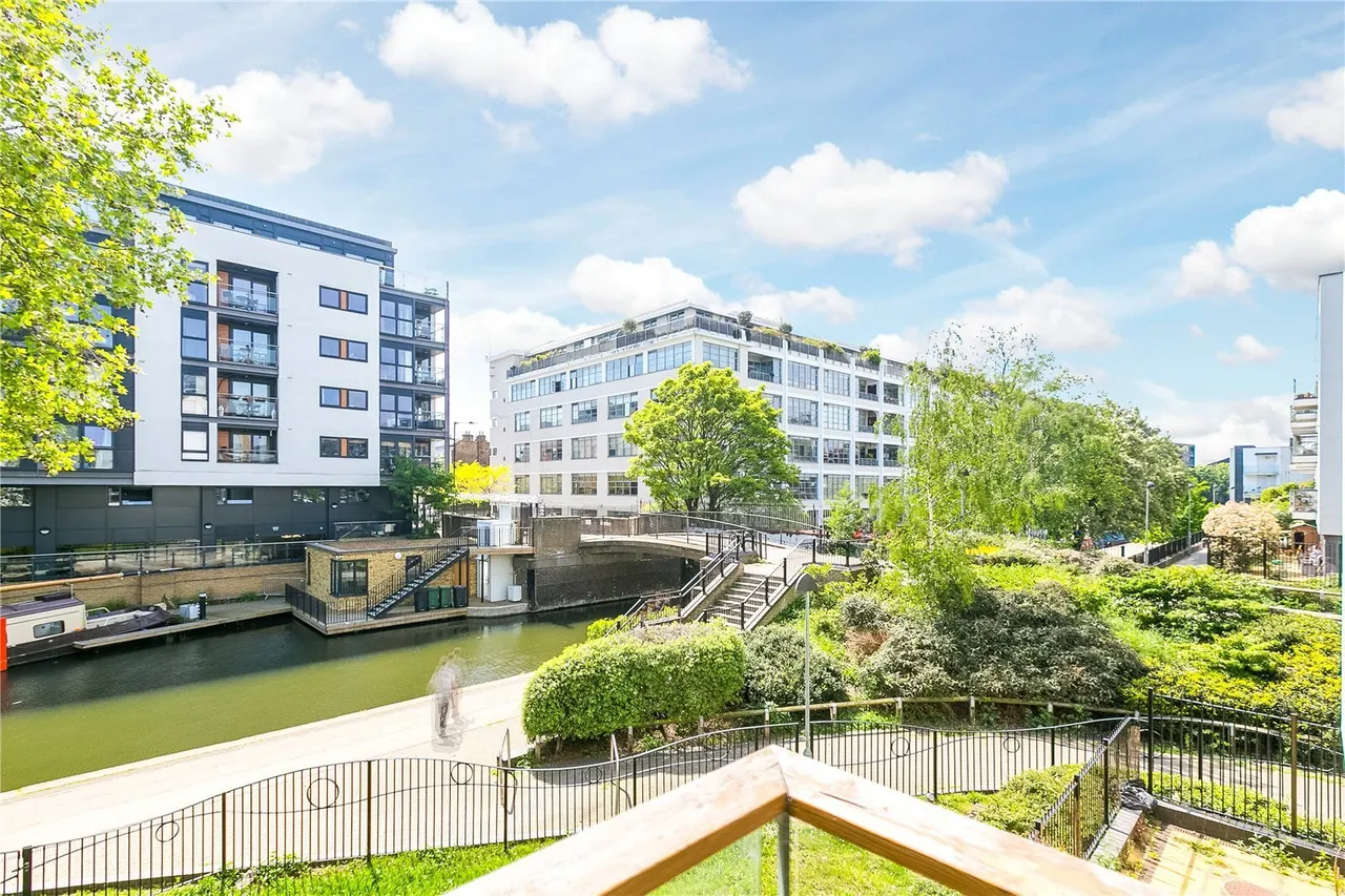 Canalside Square, Islington, N1, photo 6