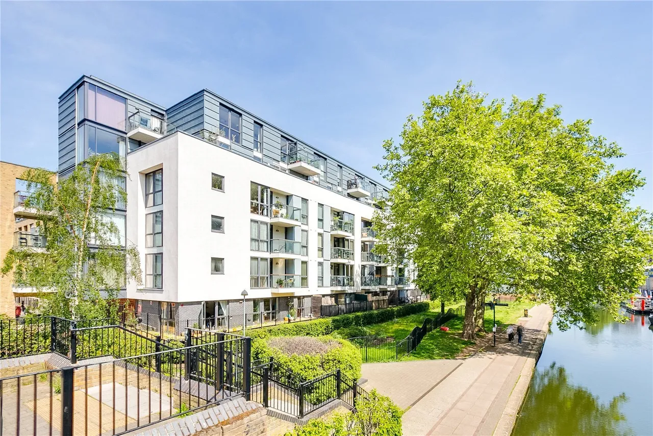Canalside Square, Islington, N1, photo 10