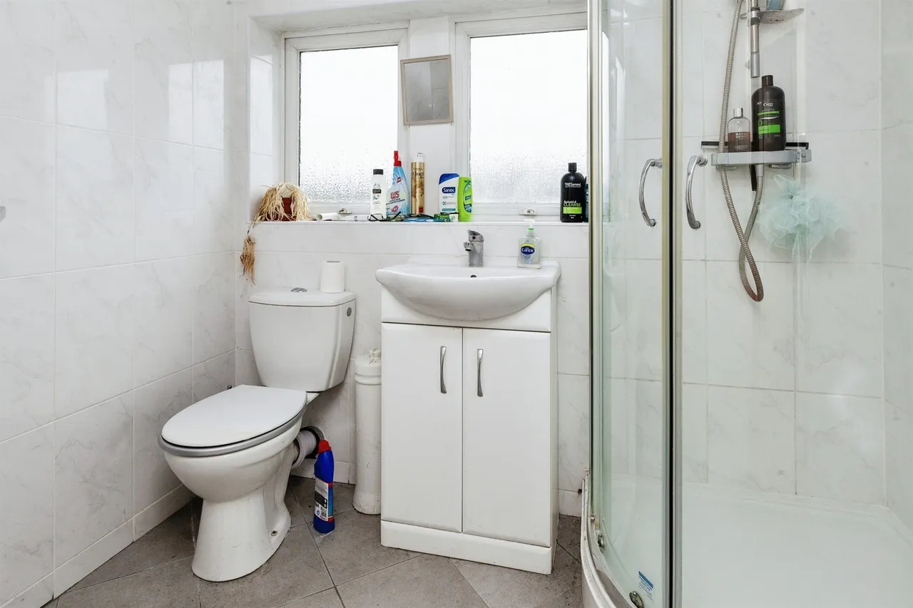 Bromycroft Road, Slough, photo 5