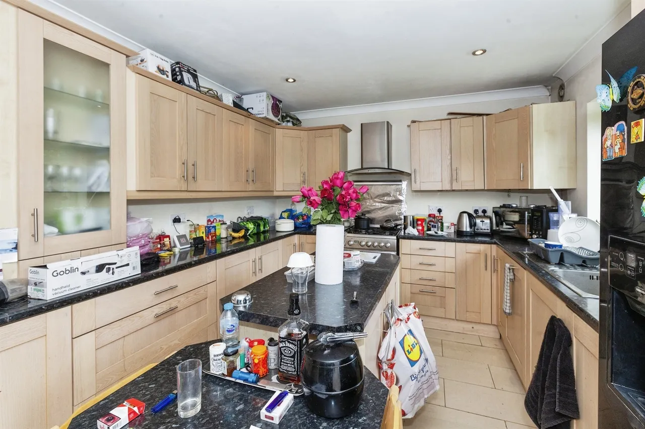Bromycroft Road, Slough, photo 6