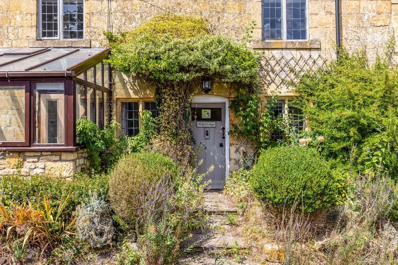 3 bed house for sale — Bourton on the Hill, Moreton-in-Marsh, Gloucestershire, GL56 9AG