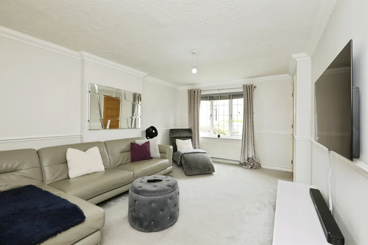 Edencroft Drive, Edenthorpe, Doncaster, photo 4