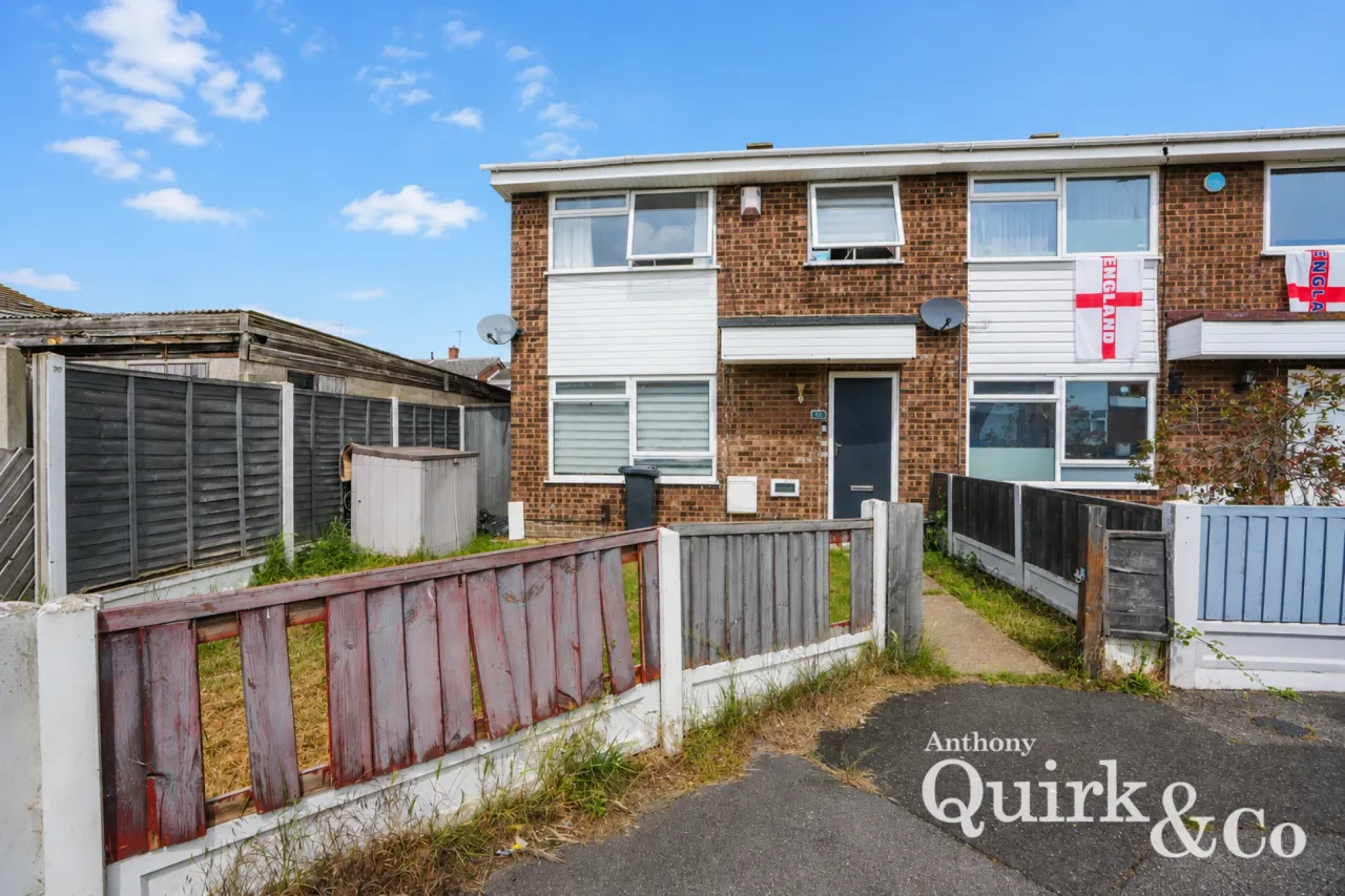 3 bed property for sale, Ambleside Walk, Canvey Island, SS8