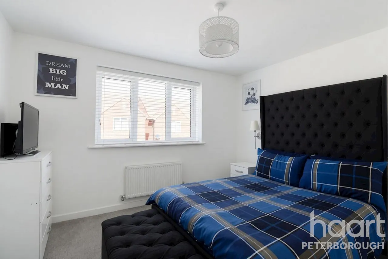 Theodore Close, Peterborough, PE2, photo 15