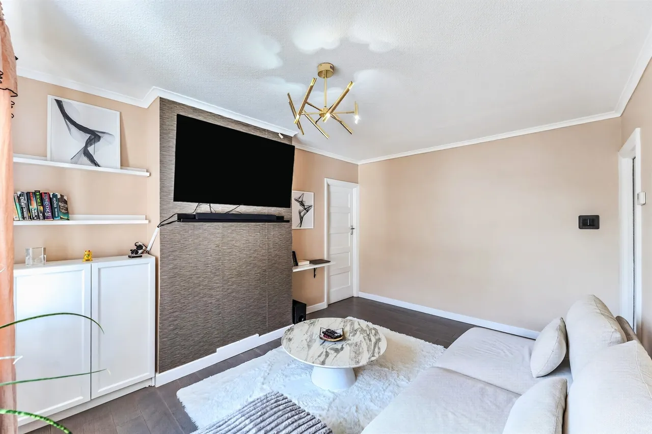 London Road, Morden, photo 2