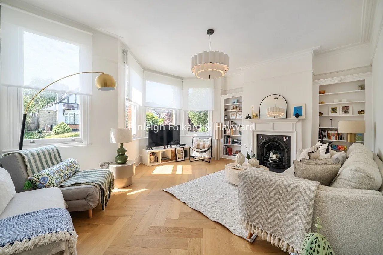 2 bed flat for sale — Victoria Road, London, N22