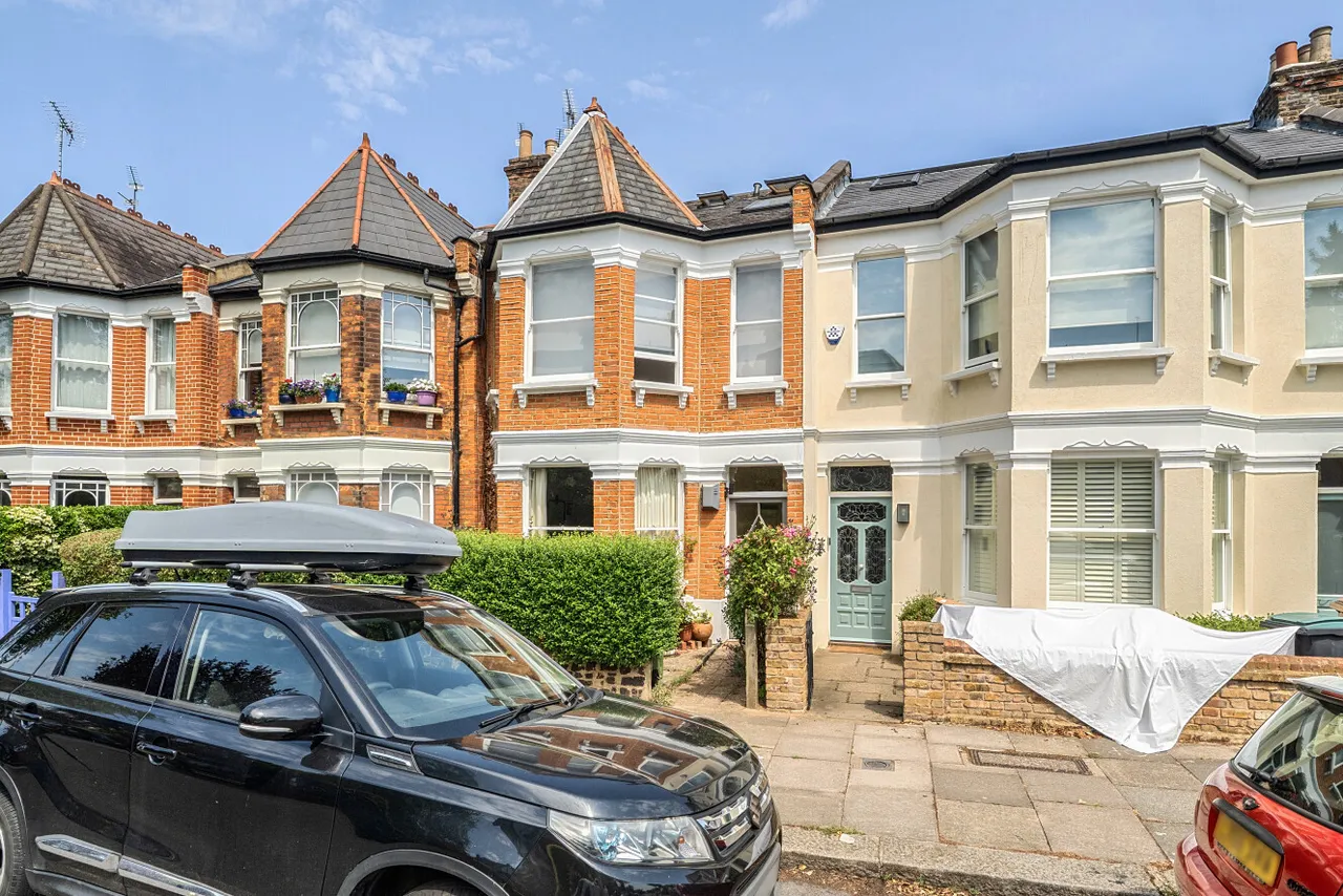 Victoria Road, London, N22, photo 2