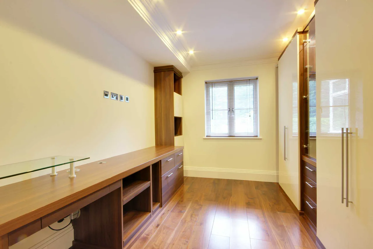 Amara Lodge, Cockfosters Road, Hadley Wood, EN4 0JT, photo 9