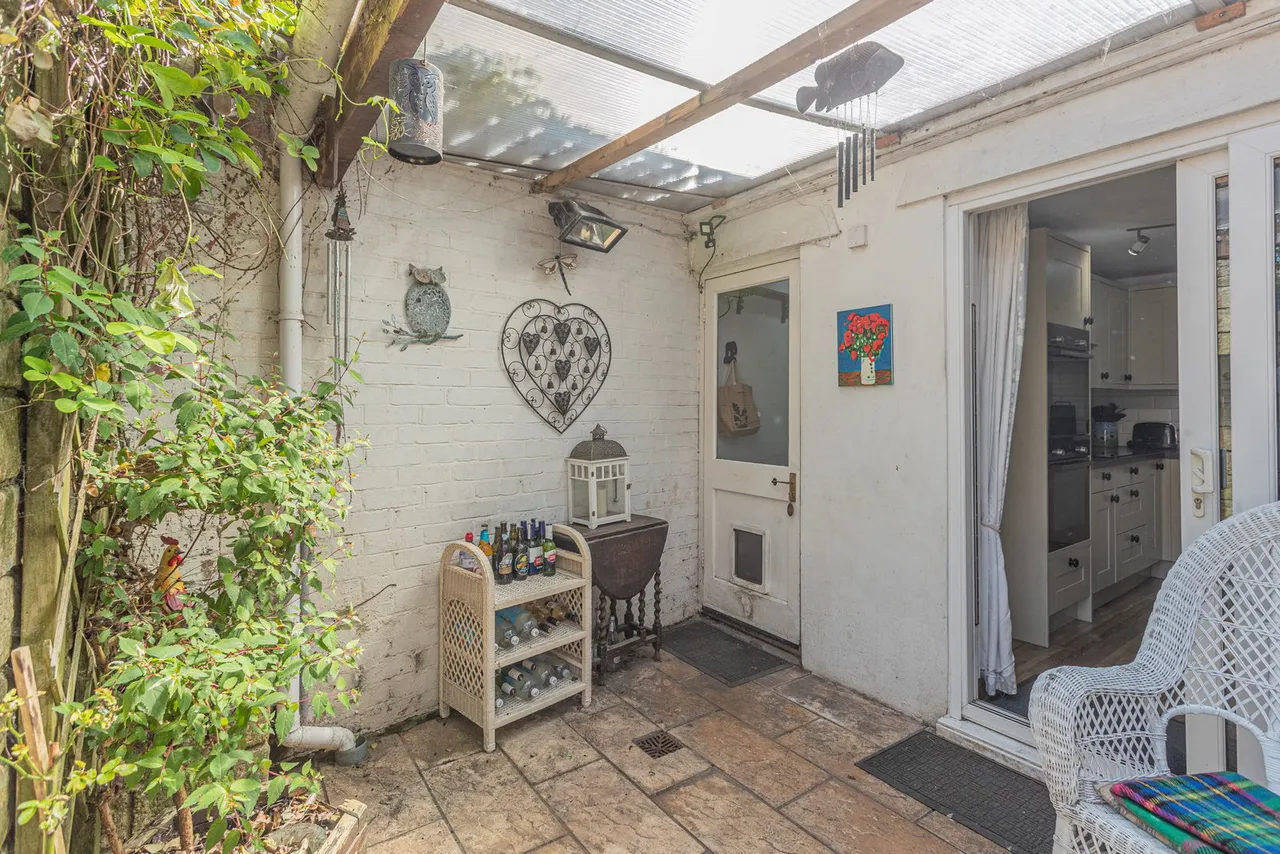 High Street, Wotton-under-Edge, photo 17