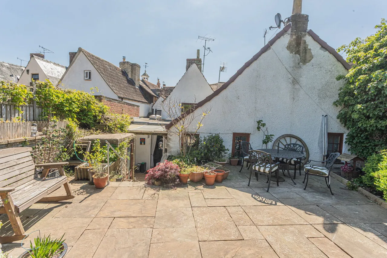 High Street, Wotton-under-Edge, photo 33