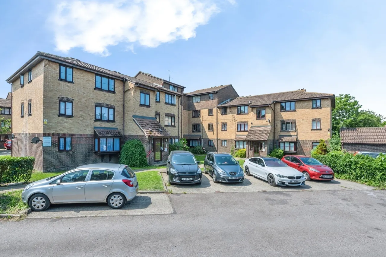 Conway Gardens, Grays, Essex, RM17, photo 4