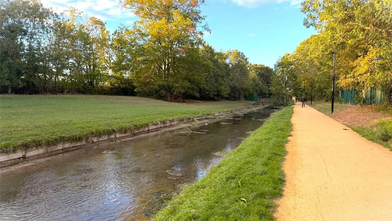 Worcesters Avenue, Enfield, EN1, photo 13