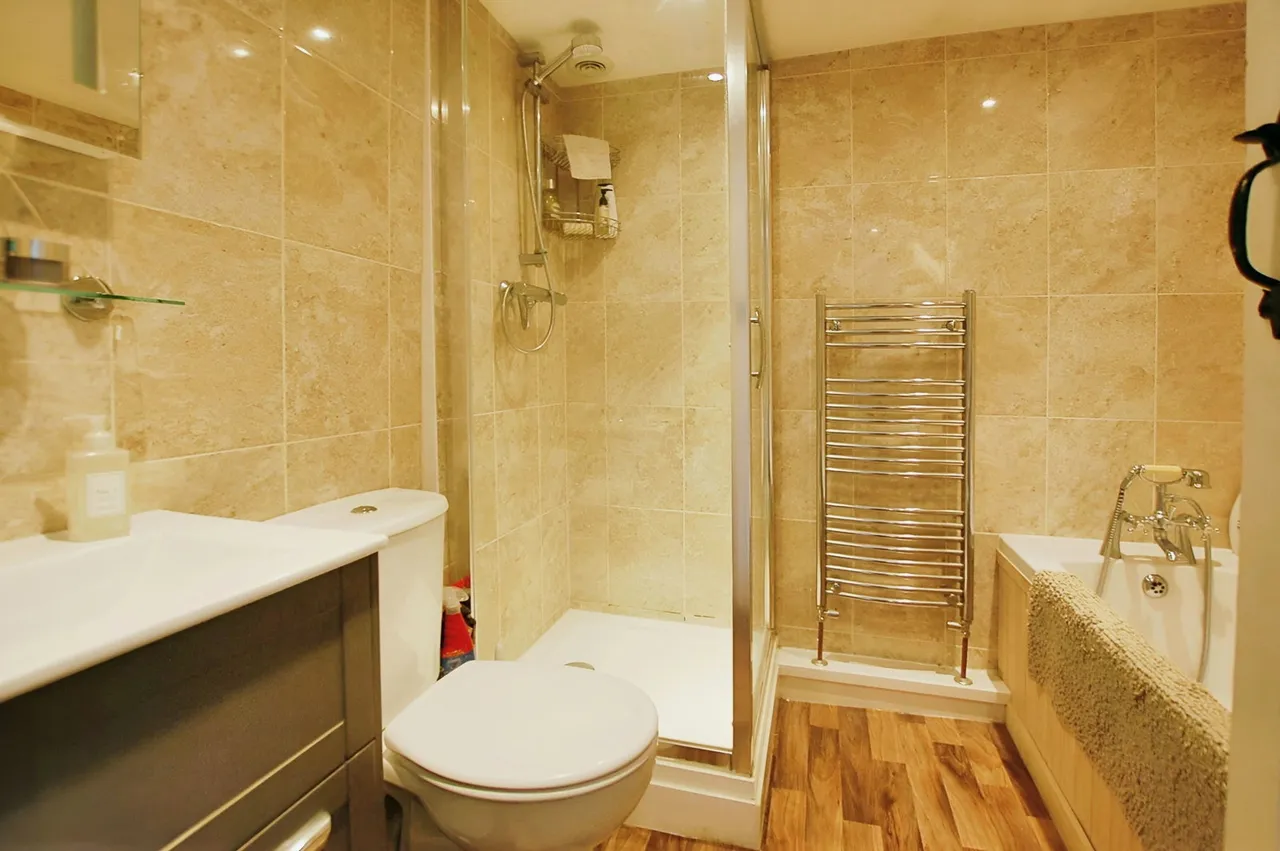 Chestnut Terrace, Charlton Kings, Cheltenham, GL53 8JQ, photo 9