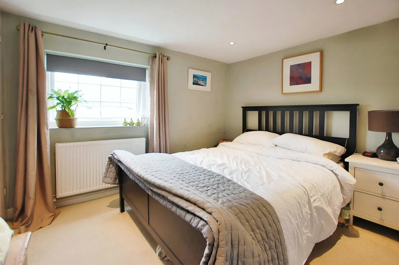 Chestnut Terrace, Charlton Kings, Cheltenham, GL53 8JQ, photo 7