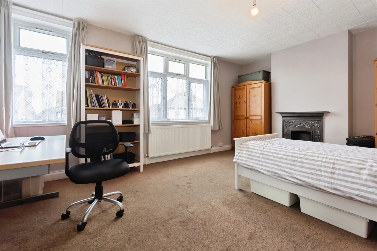 Russell Road, Hall Green, B28, photo 13