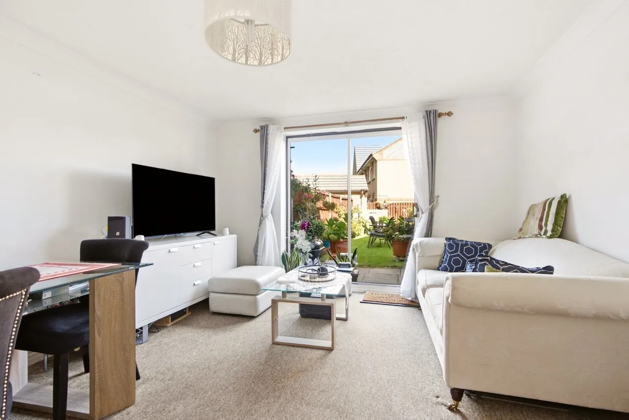 Willoughby Close, Dunstable, LU6, photo 2