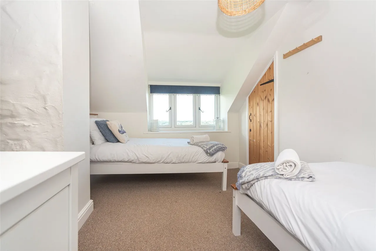 Red Wharf Bay, Pentraeth, photo 29
