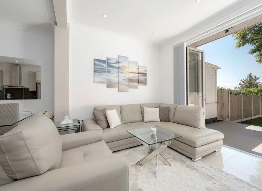 Station Road, Hendon, NW4, photo 6