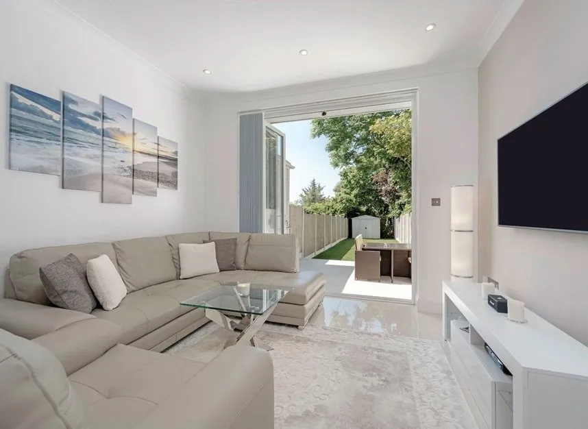 Station Road, Hendon, NW4, photo 2