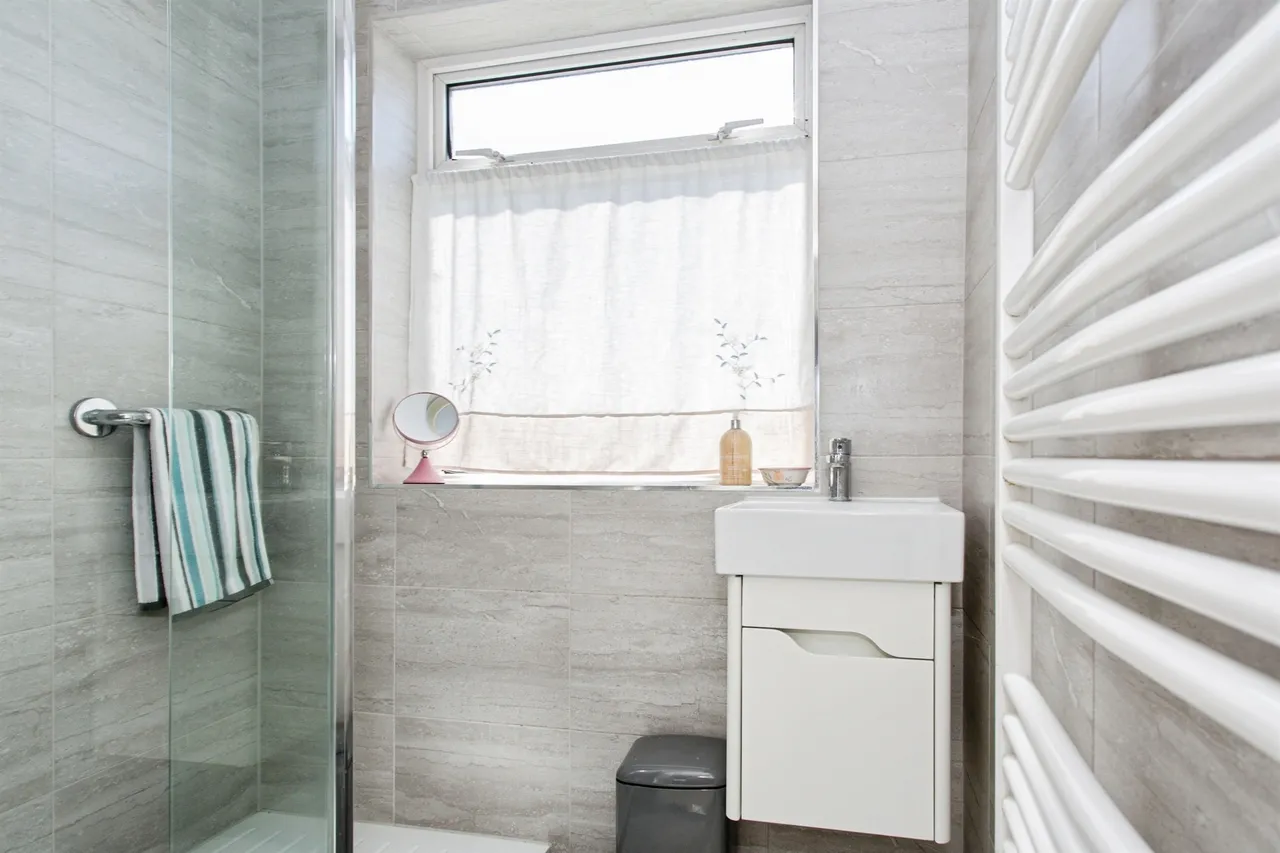 Pages Close, Histon, CB24, photo 14