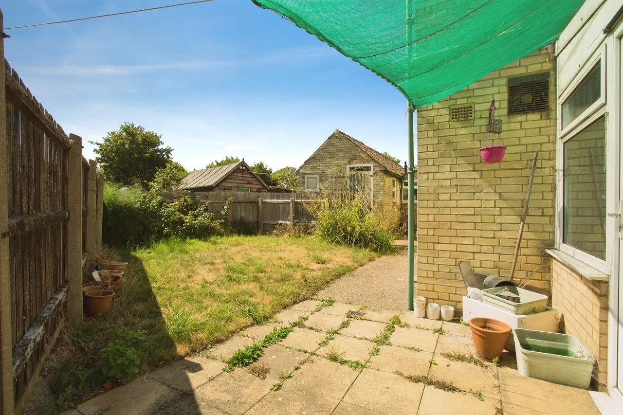 Pages Close, Histon, CB24, photo 19