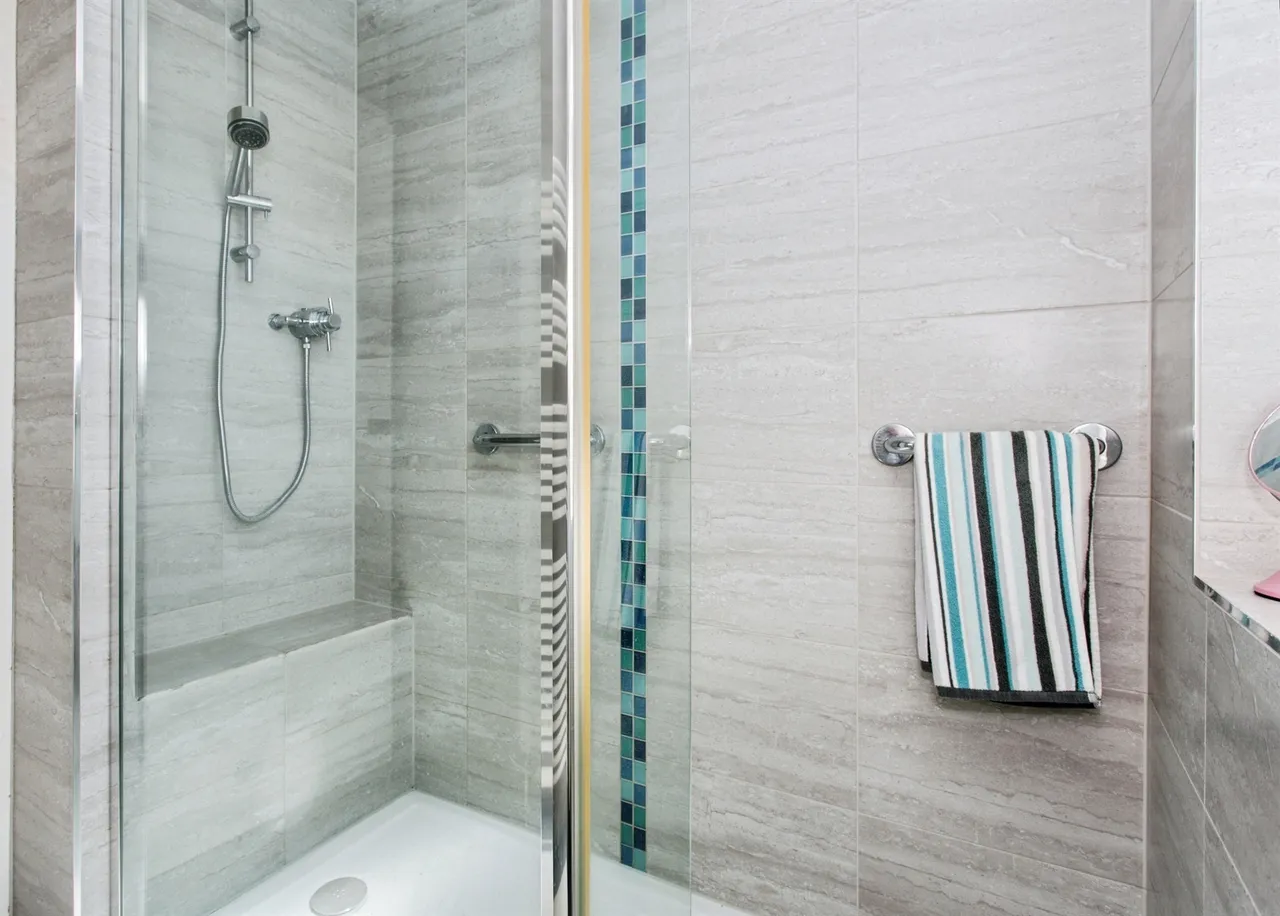 Pages Close, Histon, CB24, photo 13