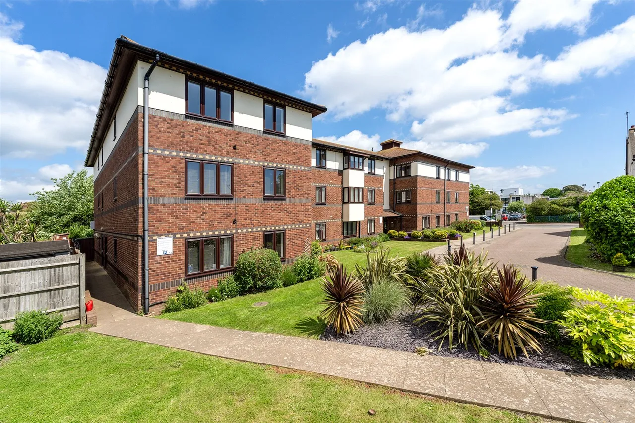 1 bed retirement property for sale, Park Road, Worthing, BN11