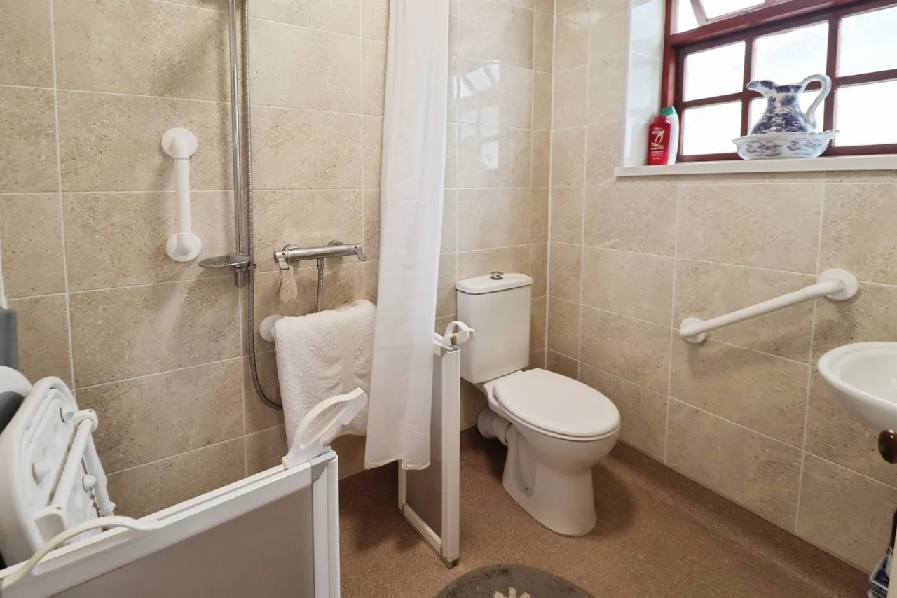 Downton Rise, Cardiff, CF3, photo 9